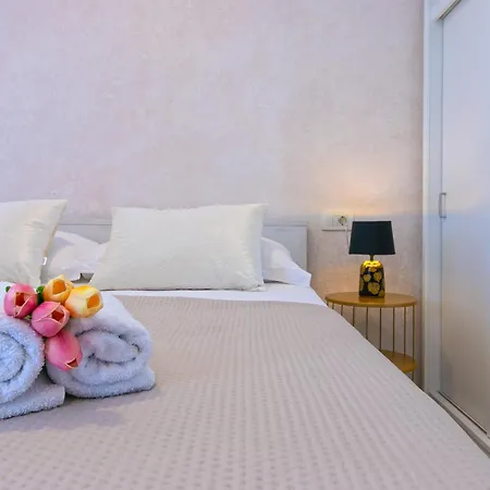 Nataly With Free Parking Appartement