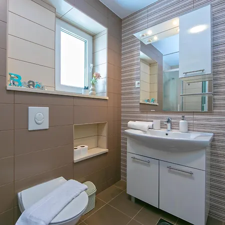 Nataly With Free Parking * Makarska