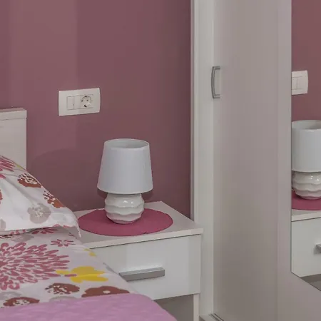 Apartment Nataly With Free Parking Makarska