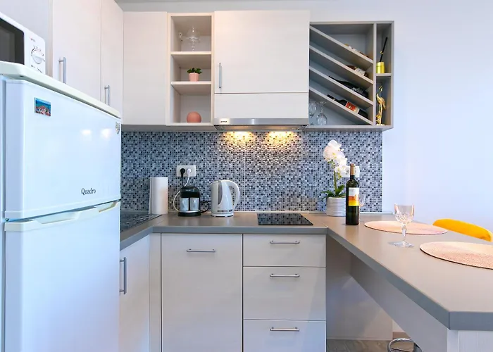 Apartman Nataly With Free Parking Makarska