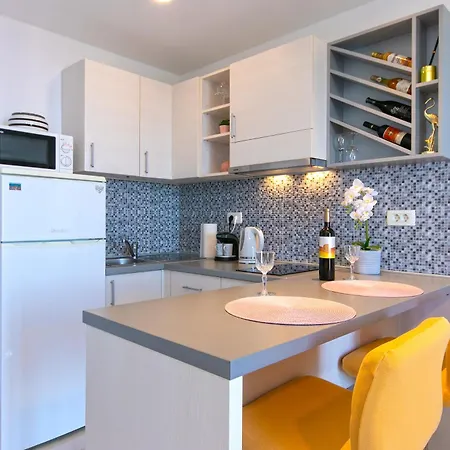 Apartament Nataly With Free Parking