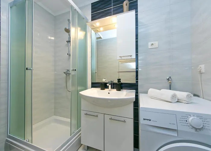 Nataly With Free Parking Makarská